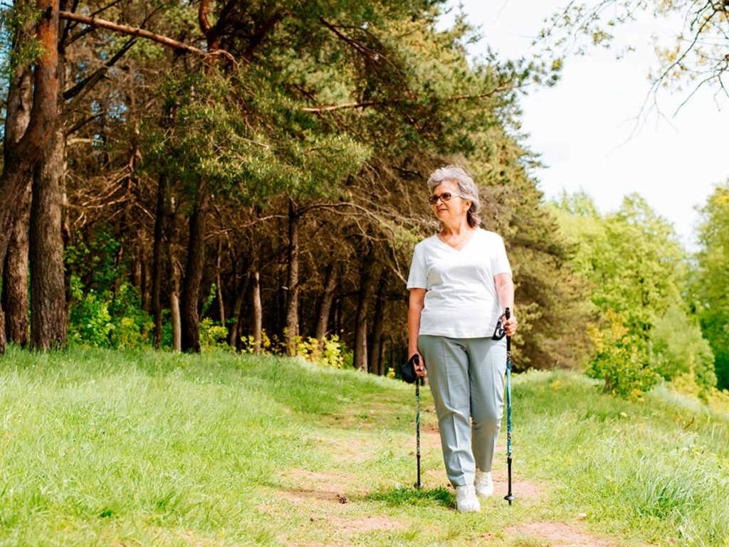 Vaid mõned sammud päevas võivad lükata dementsuse tekkimist mitme aasta võrra edasi