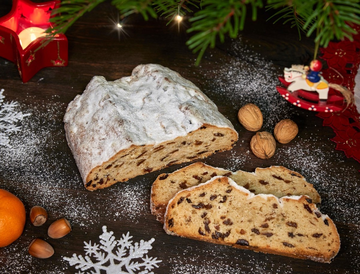 Jõulud stollen marzipaniga: vana saksa retsept, mis lõhnab imeliselt