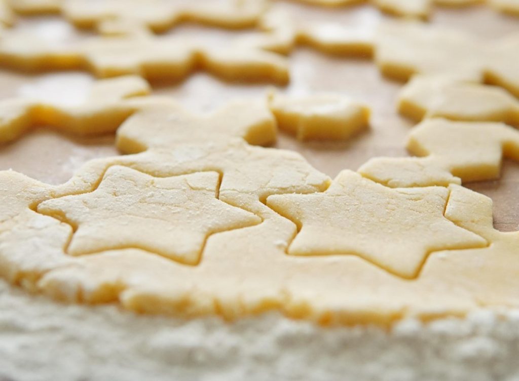 Lisa tainasse või asemel. See muutub kreemjaks ja kohevaks, ilma et oleks võimalik, et see jääks kõvaks.