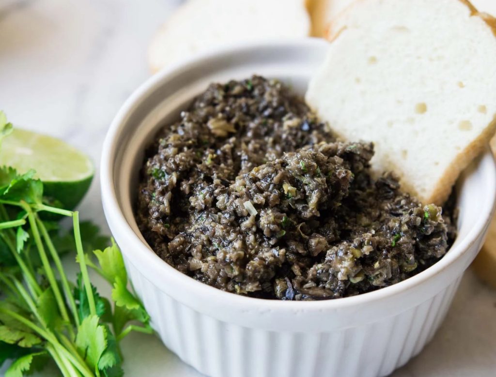 Must tapenade: vegan luksus Provence'ist jõululauale