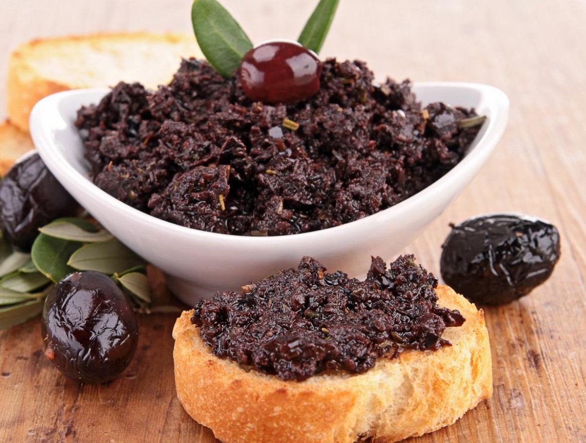 Must tapenade: vegan luksus Provence'ist jõululauale