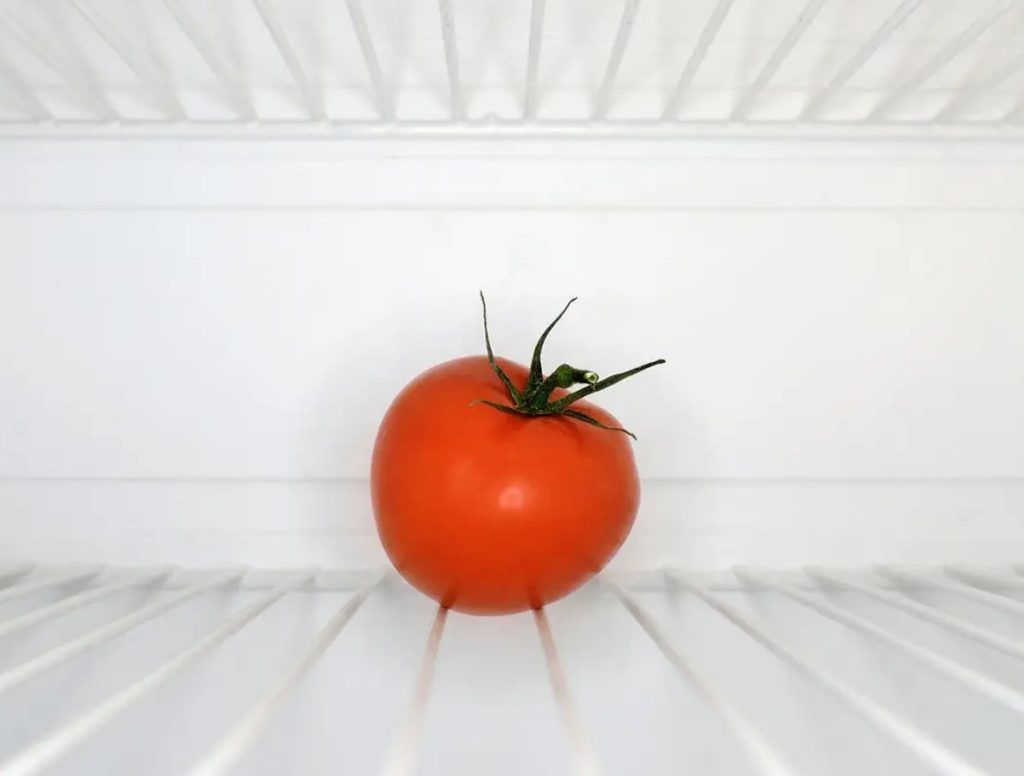 Miks tomatid tuleks hoida toatemperatuuril: teaduslik selgitus