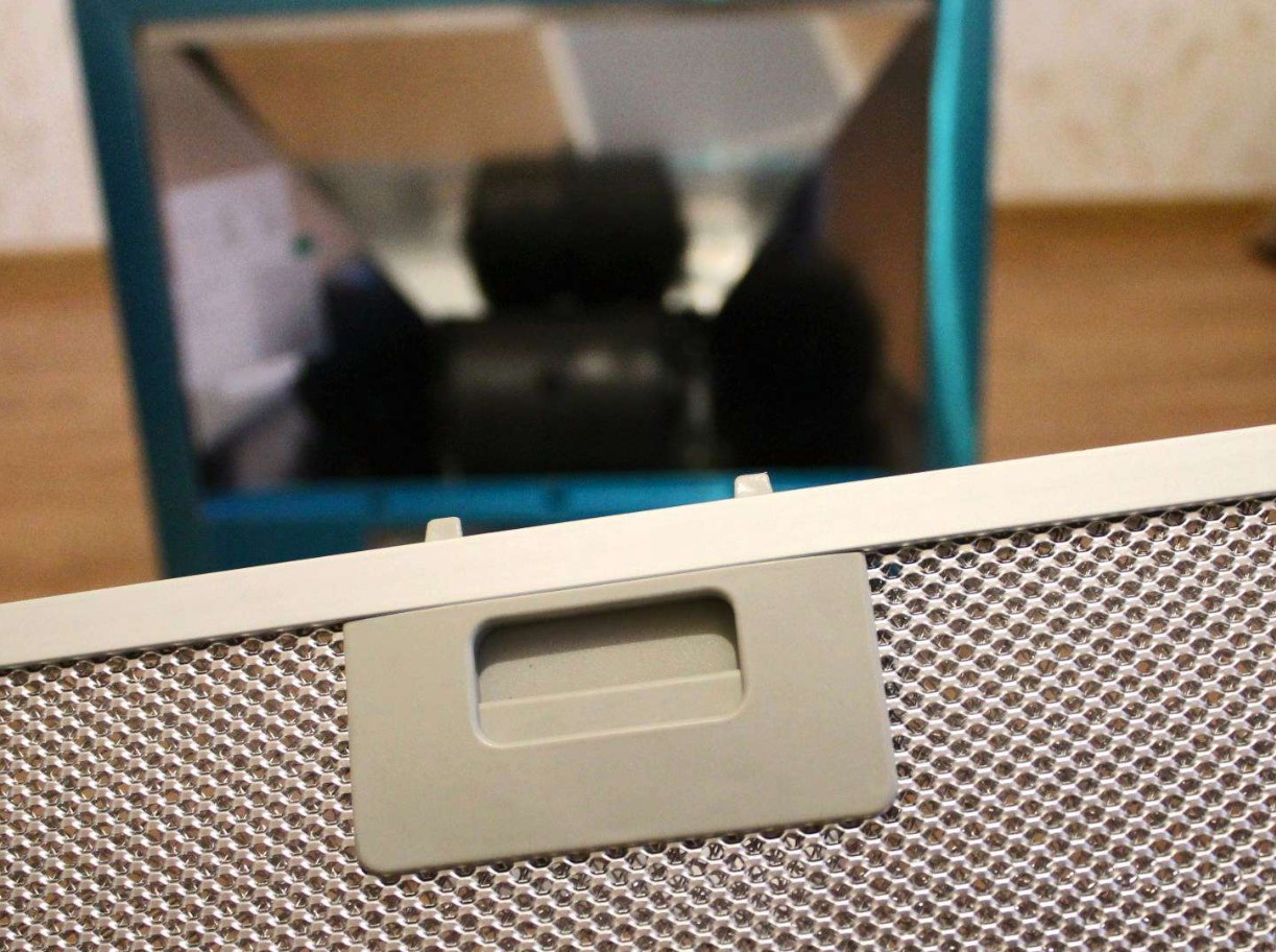 Te pole veel nii põhjalikult puhastanud õhupuhastit: lihtne trikk, mis peseb ära kuude jooksul kogunenud rasva