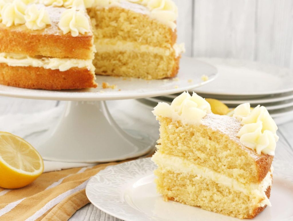 Tõeliselt mahlane ja maitsev safranniga ja sidruniga biskviitkook